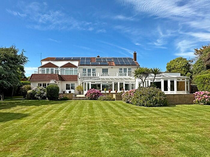 4 Bedroom Detached House For Sale In The Drive, Craigweil Private Estate, Bognor Regis, West Sussex, PO21