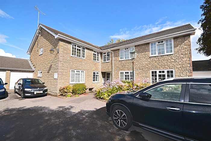 2 Bedroom Apartment For Sale In Pound Lane, Fordington, Dorchester, DT1
