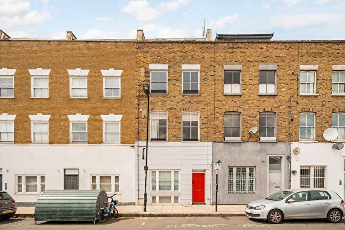 2 Bedroom Flat For Sale In Clarence Road, Clapton, E5