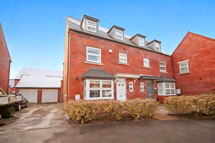 4 Bedroom Semi Detached House For Sale In Squirrels Street, Bishopton, Stratford-upon-Avon, Warwickshire, CV37