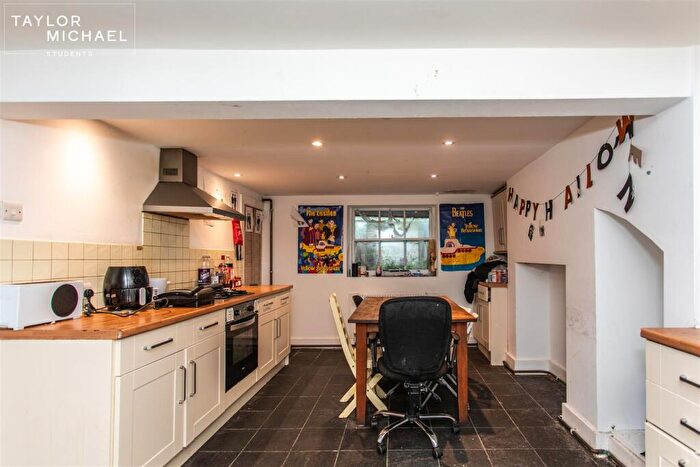 4 Bedroom Terraced House To Rent In George Street, Brighton, BN2