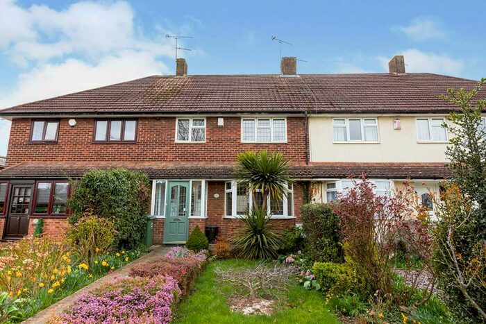 3 Bedroom Terraced House To Rent In Kent Road, Longfield, Kent, DA3