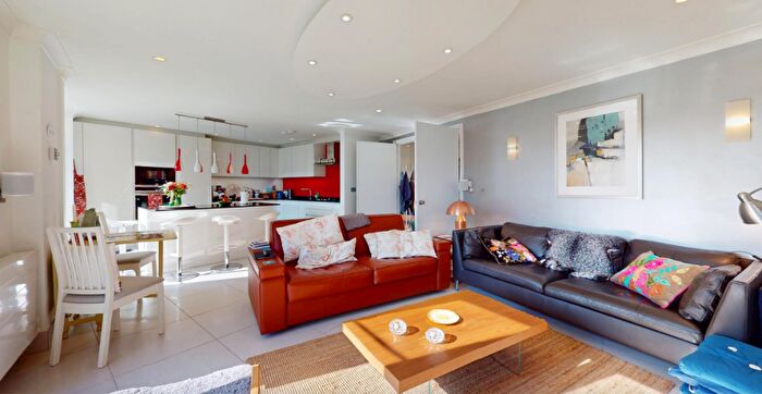 2 Bedroom Penthouse To Rent In Palgrave Gardens, London, NW1