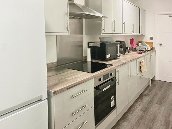 Studio To Rent In Tonfield Road, Sutton, SM3