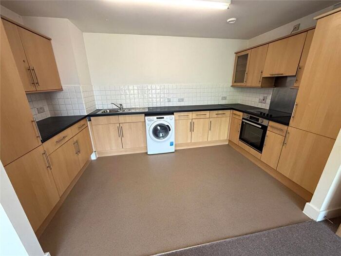 3 Bedroom Apartment To Rent In Moulsford Mews, Reading, Berkshire, RG30