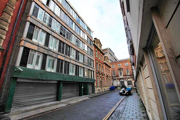 4 Bedroom Apartment To Rent In Alexander House, Telephone Avenue, City Centre, Bristol, BS1