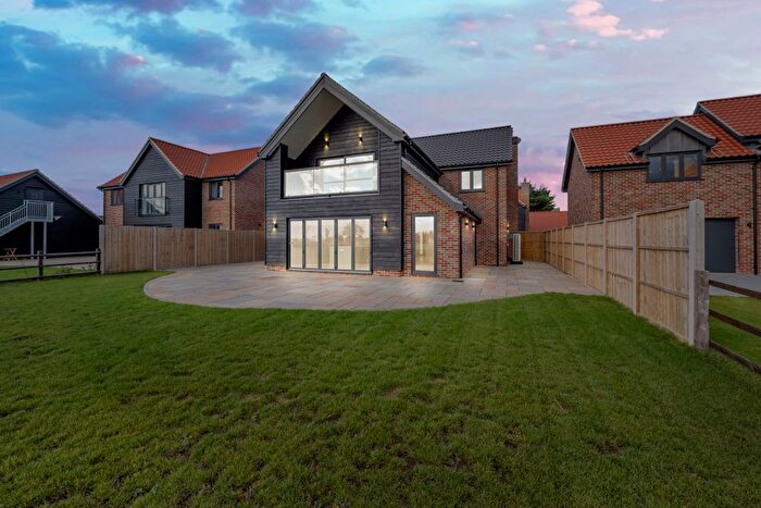 4 Bedroom Detached House For Sale In Alia Way, Church Road, North Lopham, IP22