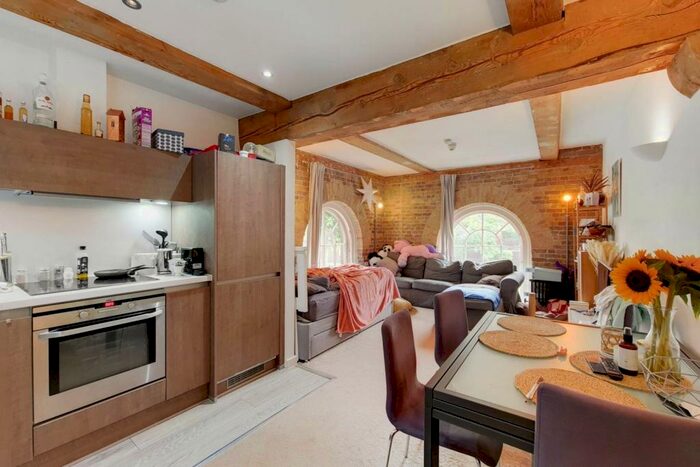 1 Bedroom Flat To Rent In Marlborough Road, Woolwich, London, SE18