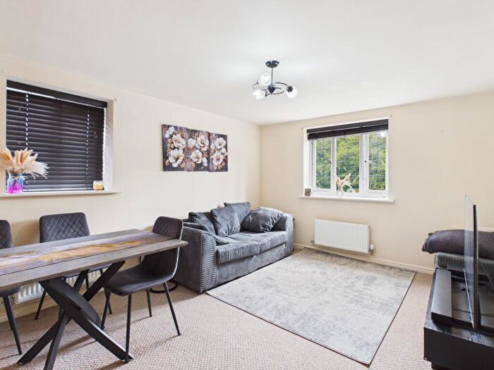 2 Bedroom Flat To Rent In Reedmace Walk, Newcastle-under-Lyme, ST5