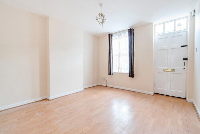 2 Bedroom Terraced House For Sale In Cumberland Road, Reading, Berkshire, RG1