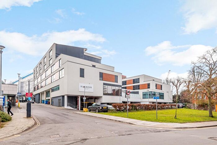 2 Bedroom Flat For Sale In The Residence, Alexandra Terrace, Guildford, GU1
