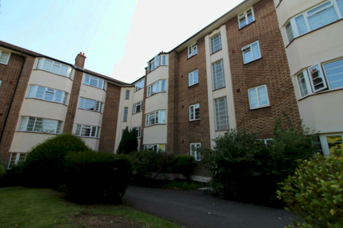 2 Bedroom Apartment To Rent In Anerley Park, Anerley, SE20