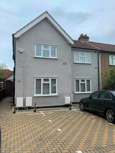 2 Bedroom Flat To Rent In Greenford Road, Greenford, Greenford UB6