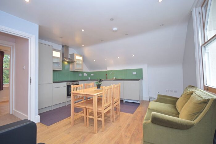 3 Bedroom Flat To Rent In Anson Road, London, N7
