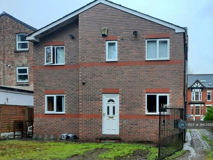 4 Bedroom Semi-Detached House To Rent In Granville Road, Manchester, M14