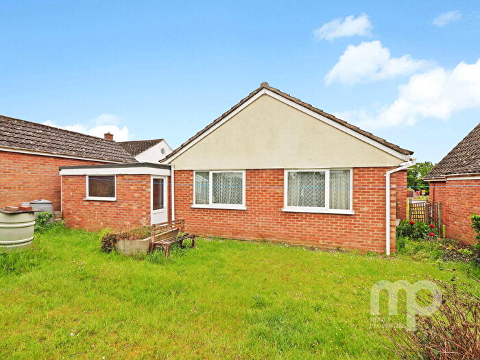 3 Bedroom Detached Bungalow For Sale In Westwood Gardens, Doer Upper, Wymondham, NR18