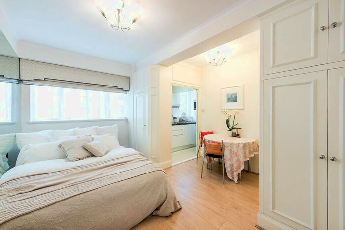 Studio To Rent In Sloane Avenue, Chelsea, London, SW3