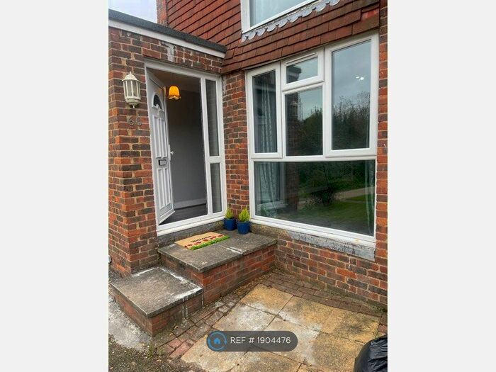 3 Bedroom Semi-Detached House To Rent In Fotherby Court, Maidenhead, SL6