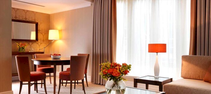 2 Bedroom Flat To Rent In Bow Lane, City, London, EC4M