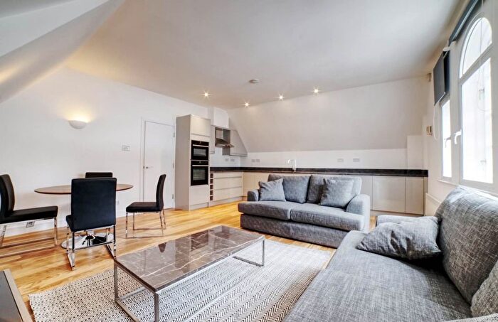 2 Bedroom Flat To Rent In Oxford Drive, London, SE1