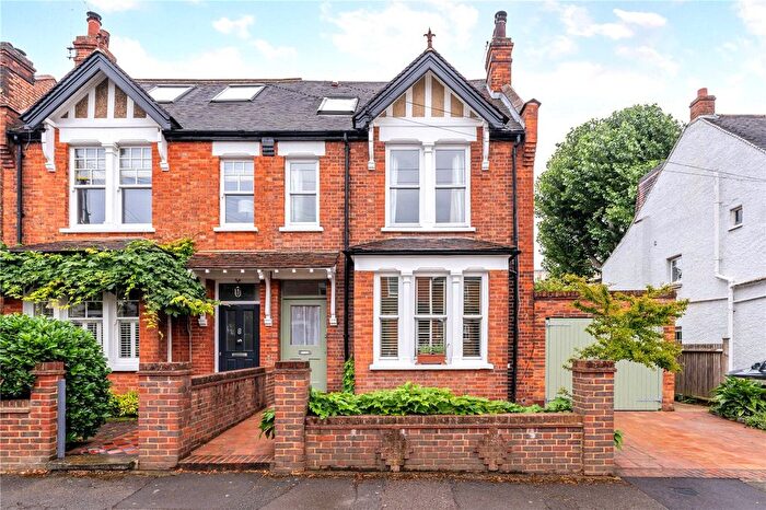 4 Bedroom Semi-Detached House For Sale In Belgrade Road, Hampton, TW12