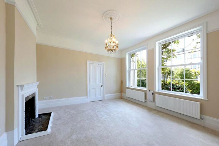 4 Bedroom Semi-Detached House To Rent In Trinity Place, Windsor, Berkshire, SL4