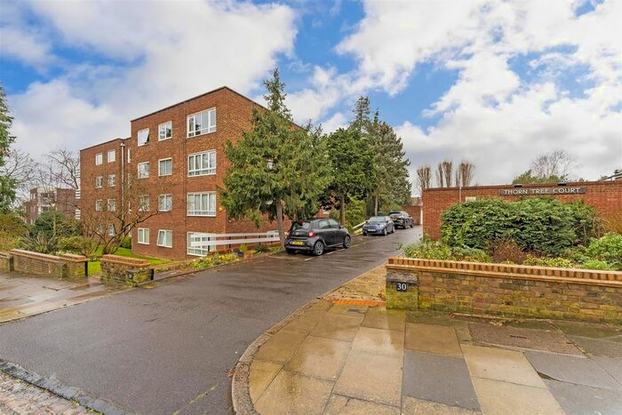 3 Bedroom Flat To Rent In Park View Road, Ealing, W5