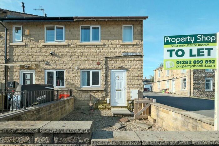 2 Bedroom End Of Terrace House To Rent In Wesley Street, Padiham, Burnley, Lancashire, BB12
