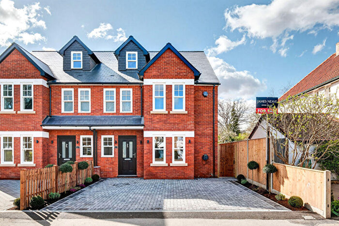 4 Bedroom Semi-Detached House For Sale In Queens Road, Hersham, KT12