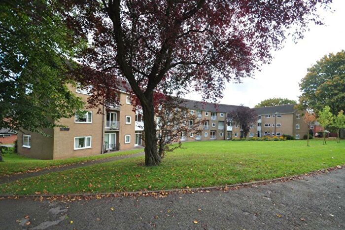2 Bedroom Flat To Rent In Queensway, Newcastle-under-Lyme, ST5