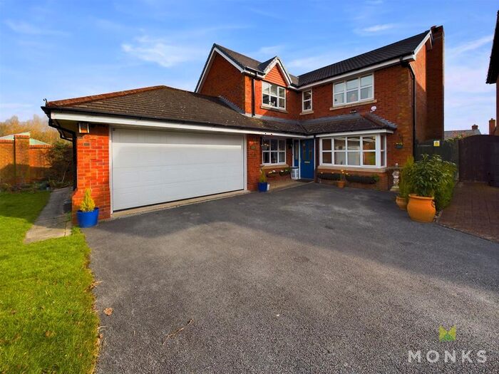 4 Bedroom Detached House For Sale In St. Annes Drive, Morda, Oswestry, SY10