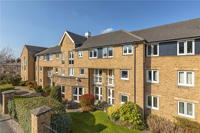 1 Bedroom Apartment For Sale In Springs Lane, Ilkley, West Yorkshire, LS29