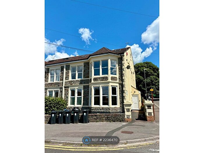 2 Bedroom Flat To Rent In Overnhill Road, Bristol, BS16