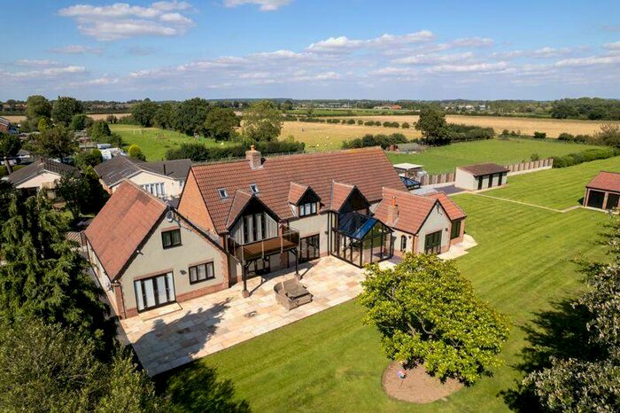 5 Bedroom Detached House For Sale In Low Street, Torworth, DN22