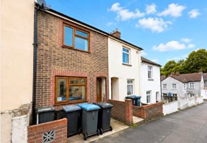 3 Bedroom Property To Rent In Lambton Road, Dover, CT17
