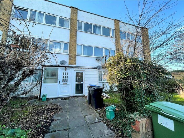 4 Bedroom Maisonette To Rent In Runnymede Court, Egham, Surrey, TW20