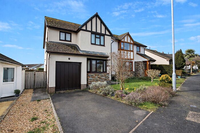 4 Bedroom Detached House For Sale In Moor Lea, Braunton, EX33