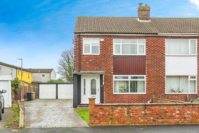 3 Bedroom Semi Detached House For Sale In Primrose Close, Leeds, LS15