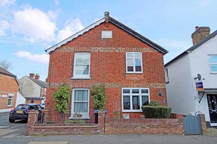 2 Bedroom Semi-Detached House To Rent In , KT16