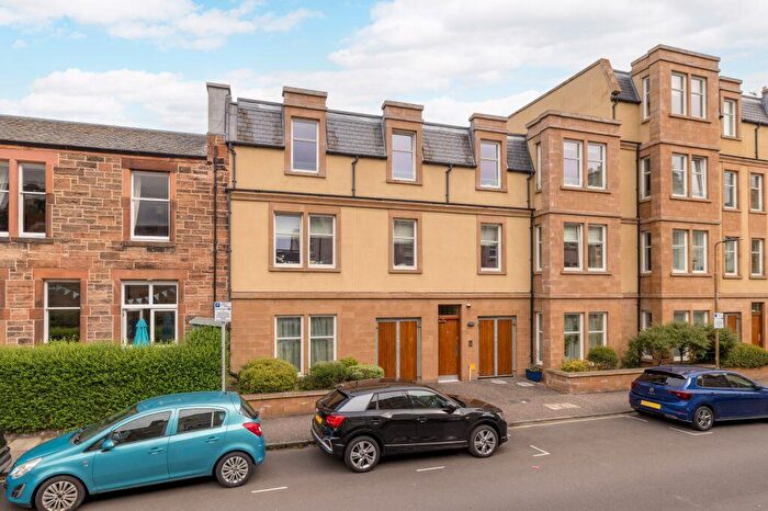2 Bedroom Flat For Sale In / Millar Crescent, Edinburgh, EH10