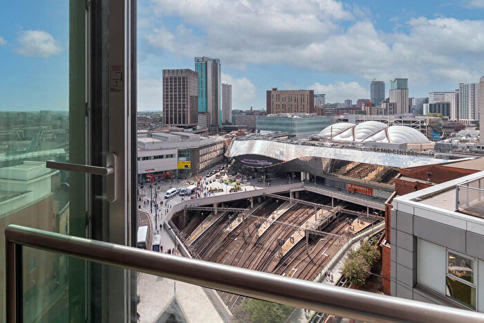 1 Bedroom Apartment To Rent In Rotunda, New Street, Birmingham - Let Only, B2