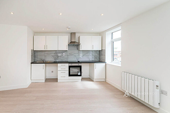 1 Bedroom Apartment To Rent In High Street, Aylesbury, HP20