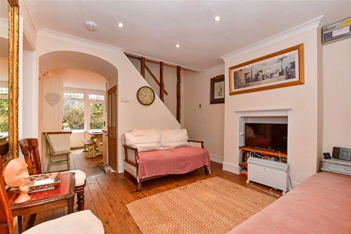 4 Bedroom Semi Detached House For Sale In Oaten Hill, Canterbury, Kent, CT1