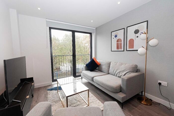 1 Bedroom Apartment To Rent In Cross Lane, Manchester, Greater Manchester, M5