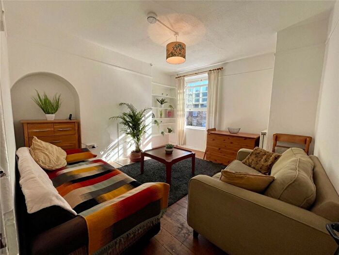 4 Bedroom Flat To Rent In Peckham Park Road, London, SE15