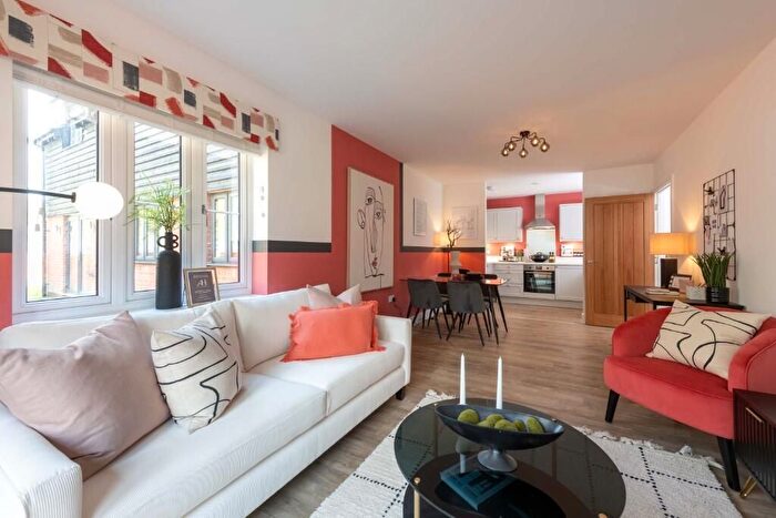 1 Bedroom Flat For Sale In Daggons Road, Alderholt, Fordingbridge, SP6