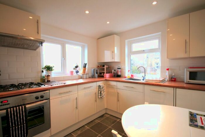 1 Bedroom Flat To Rent In Darrell Road, East Dulwich, London, SE22