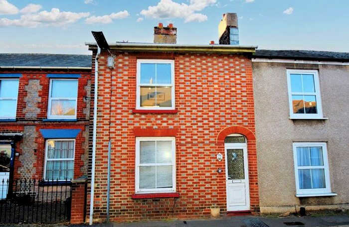 3 Bedroom Terraced House To Rent In New Street, Newport, PO30