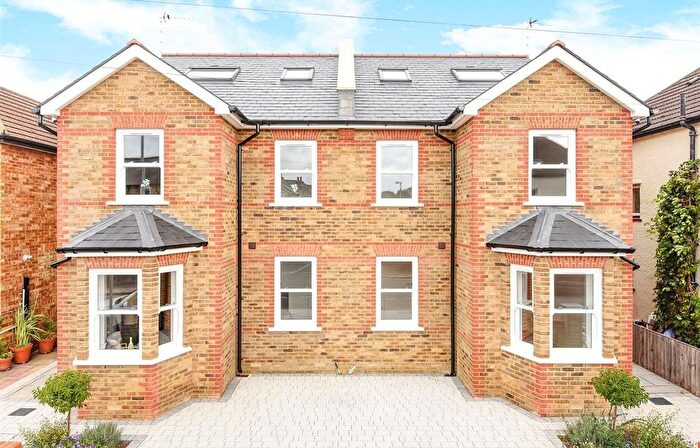 3 Bedroom Semi-Detached House For Sale In Alfred Road, Kingston Upon Thames, KT1