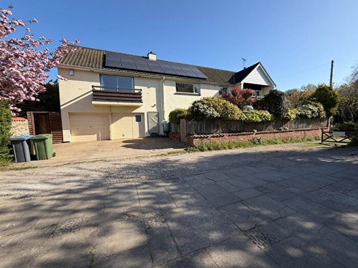 4 Bedroom Detached House To Rent In Snape, IP17
